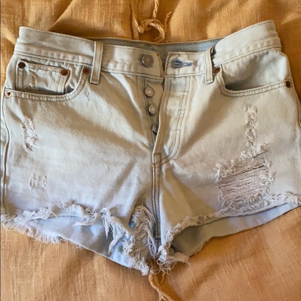 Levi’s High rise shorts